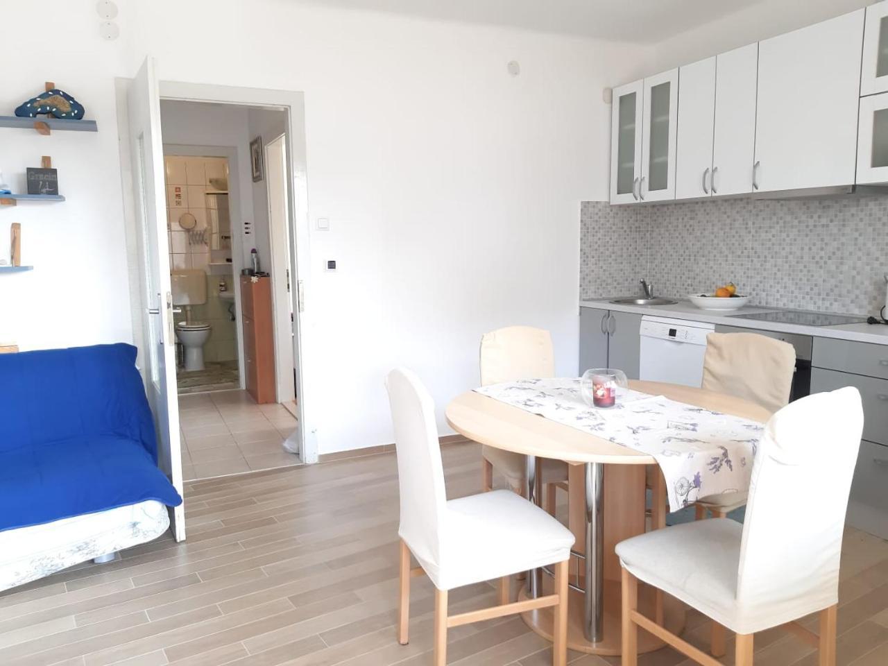 Nina, Apartment In City Centre สปลิท ภายนอก รูปภาพ